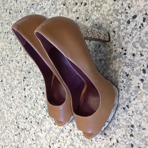 Marc by Marc Jacobs Caramel Brown platform heels